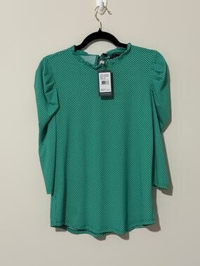 Adrianna Papell Green Polka Dot Ruffle Shoulder Blouse Small NWT